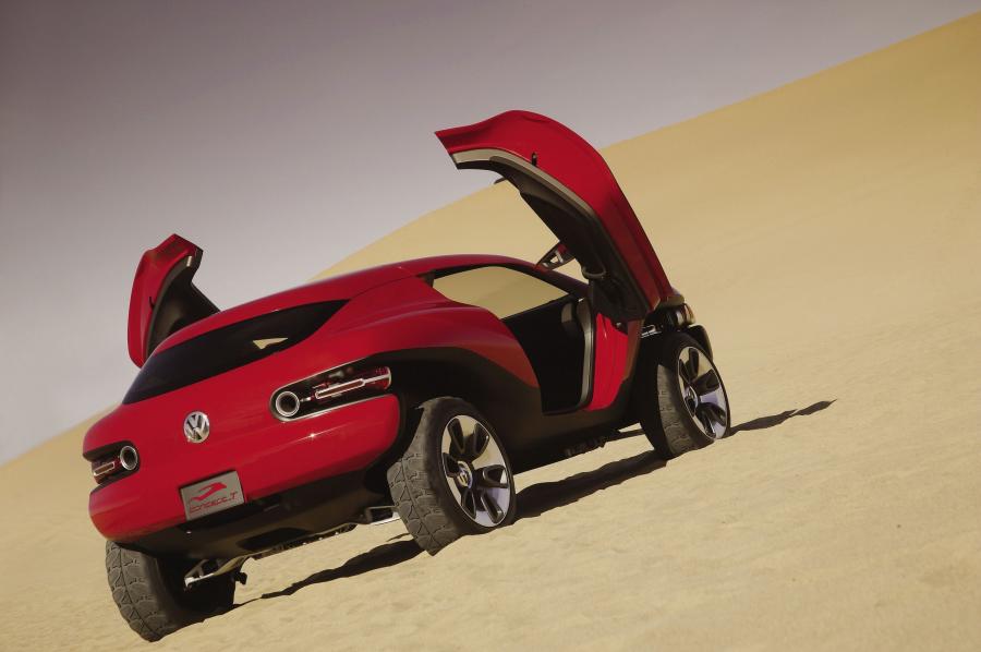  Volkswagen Concept-T 2005 года  (фото 13 из 25)
